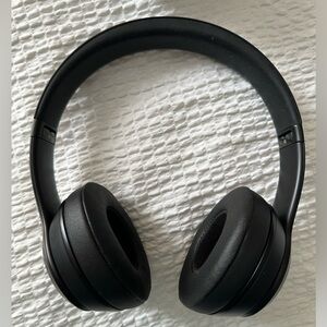 BEATS by Dre Solo3 Wireless Headphones